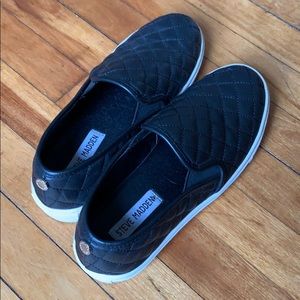 Steve Madden Black Quilted Slip On